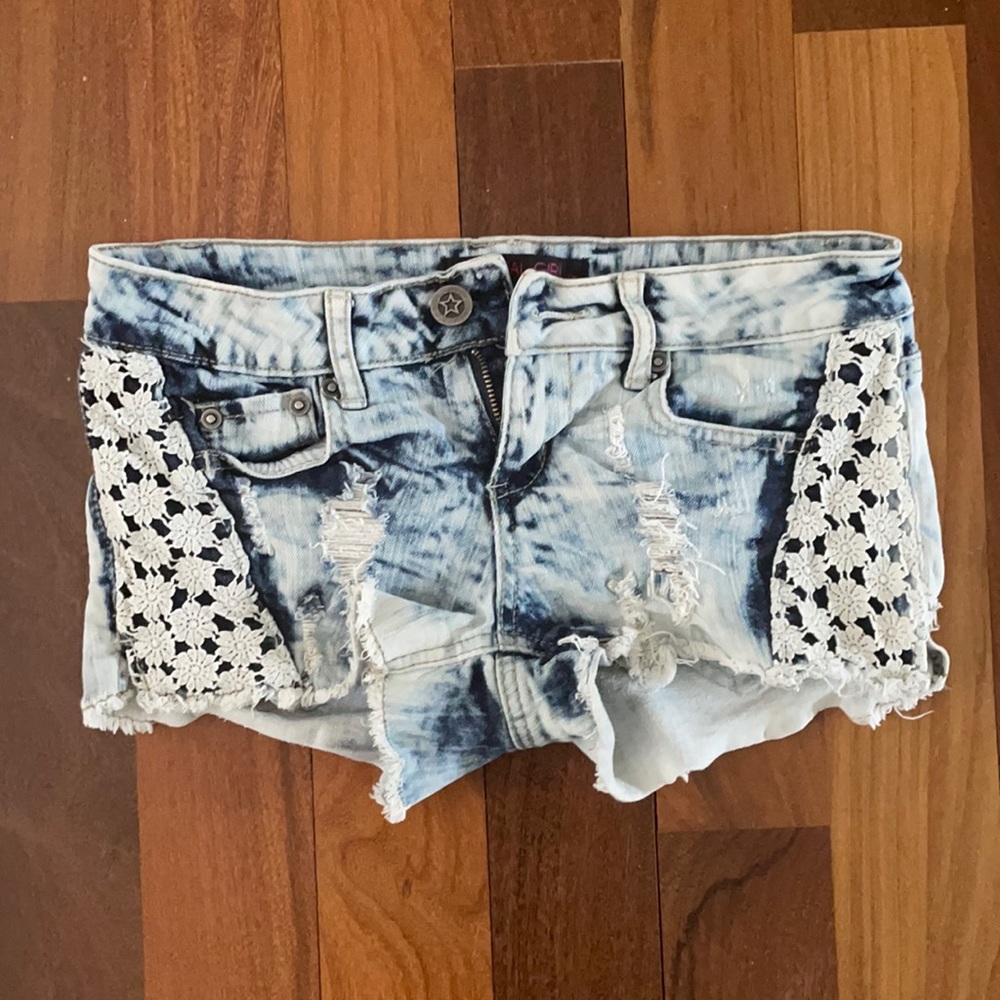 White-washed, floral lace, denim, jean shorts